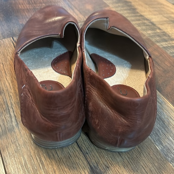 B.O.C red leather small heel loafers size 6.5 - Picture 3 of 6